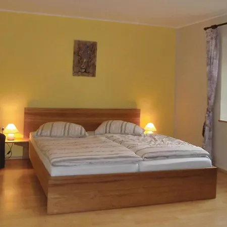 4 Bedroom Pet Friendly In Our Sevenig (Our)