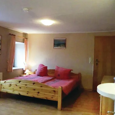 4 Bedroom Pet Friendly In Our *