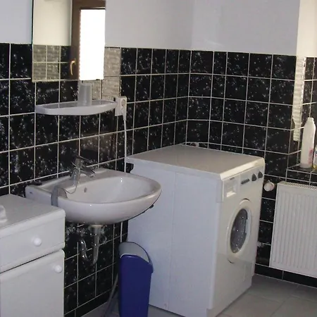 4 Bedroom Pet Friendly In Our Holiday home *